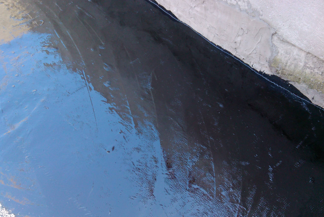 長(zhǎng)沙防水涂料和長(zhǎng)沙防水卷材的區(qū)別 長(zhǎng)沙防水涂料和長(zhǎng)沙防水卷材的區(qū)別